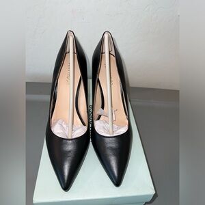 Jenn Ardor Black Pumps